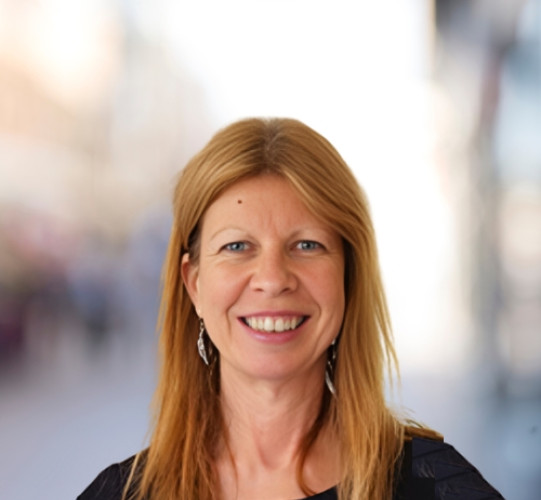 Dr Shirley Wyver